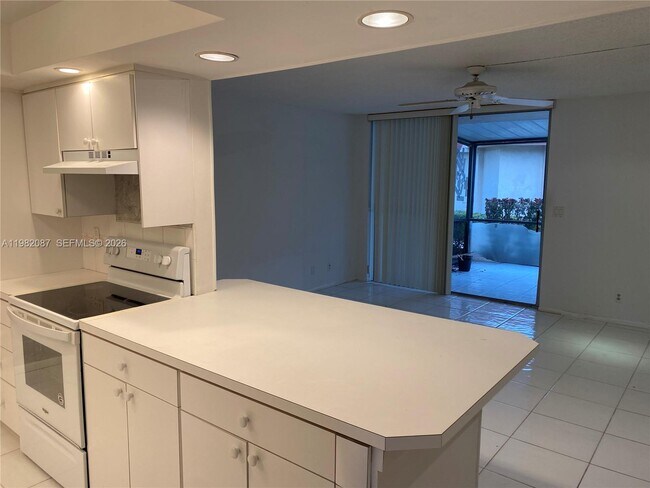 Photo - 1951 Atlantic Shores Blvd