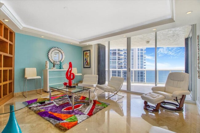 Photo - 3100 N Ocean Blvd Unidad 2103