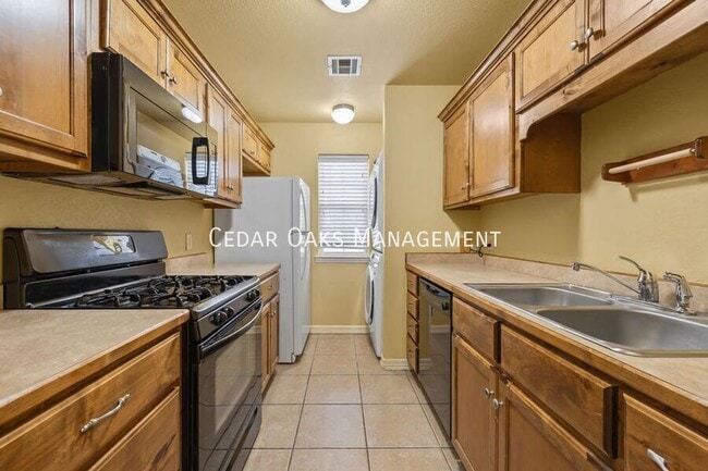 Photo - 1204 S C Ct