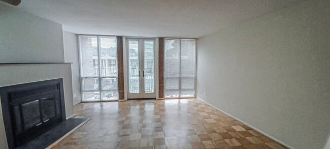 Photo - Cozy 1 Bed 1 Bath Unit With Gorgeous Views In Historic Lake Anne Of Reston