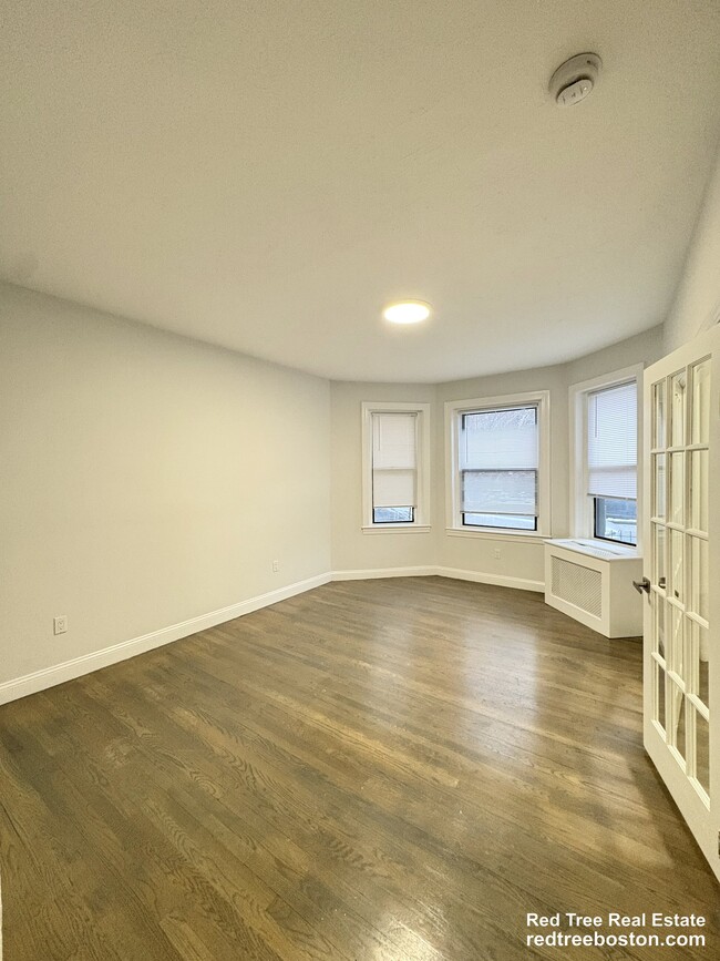 Photo - 19 Peterborough St Unit 1