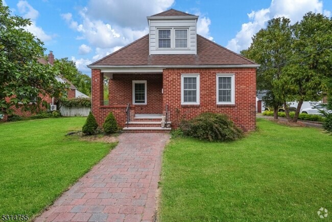 Building Photo - 3 Poplar Terrace Rental