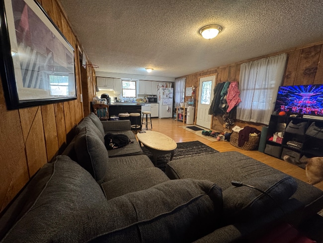 Photo - 737 Barrows Towne Rd Unit Downstairs