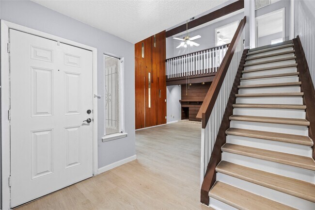 Photo - 12528 Wellington Park Dr