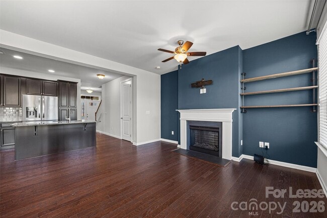 Photo - 827 Ayrshire Ave