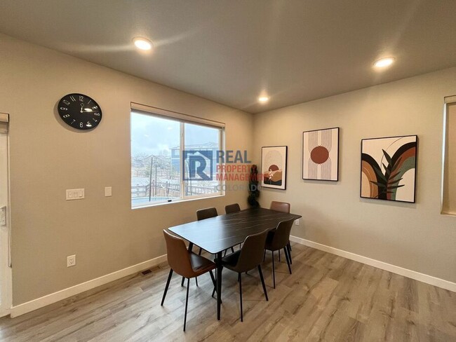 Photo - 385 Baler Ct