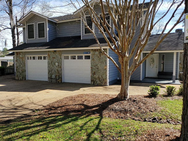 Building Photo - 132 Timber Ridge Dr Rental