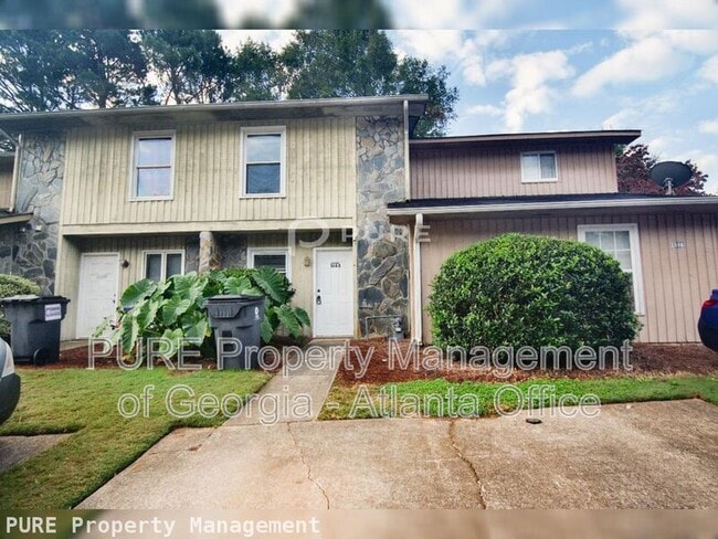 Photo - 1668 Wynndowne Trail