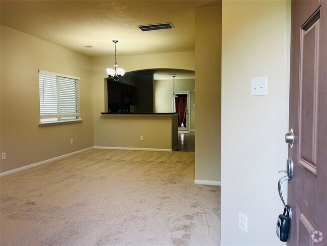 Building Photo - 1721 Claremont Garden Cir Rental