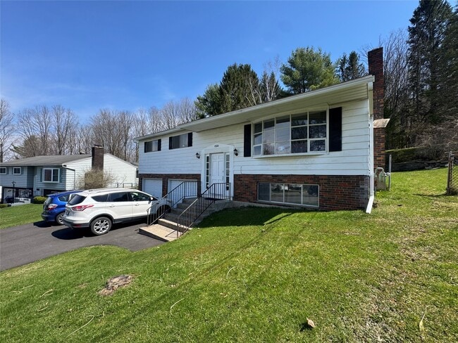 Photo - 4520 Marshall Dr W