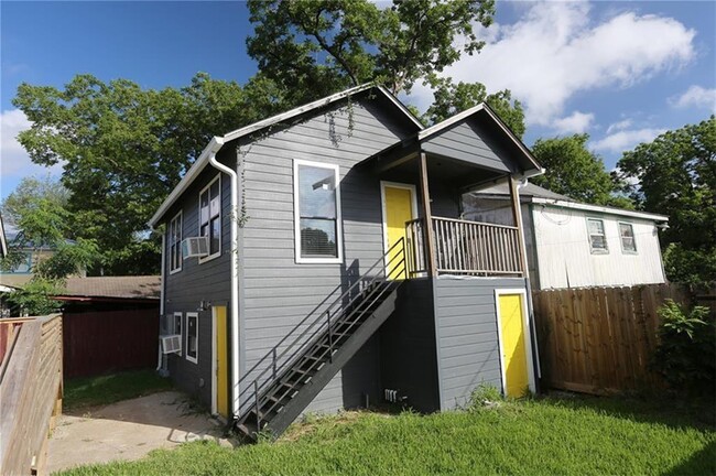 Photo - 5917-1-5912 Sherman St Unit 2