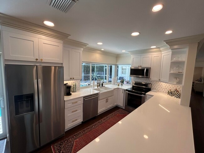 Photo - 1080 Walnut Terrace