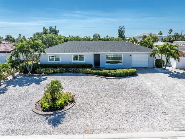 Building Photo - 104 24th St