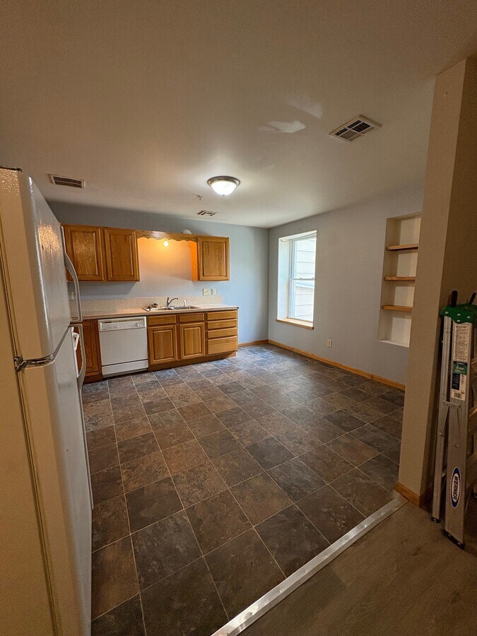 Photo - 218 W Central Ave