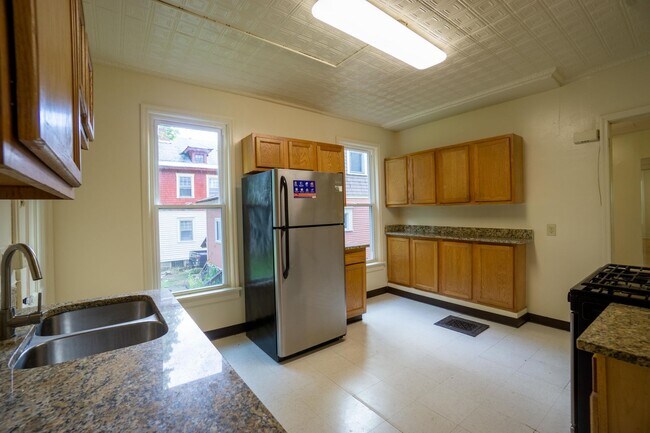 107 Trinity Pl Unit Trinity 107.1