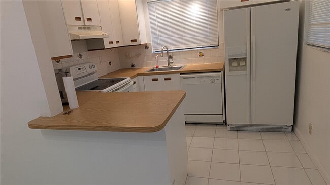 Photo - 2372 NW 39th Ave