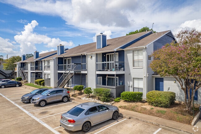 2031 Westborough Dr - Westborough Crossing