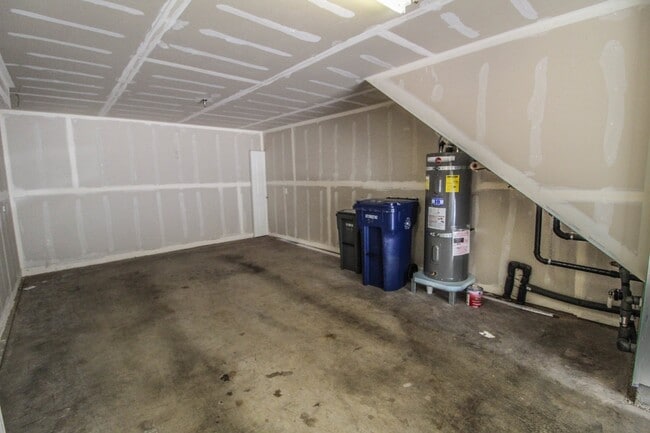 Photo - 2bed/2bath Lake Boren Townhome with greenbelt and lake views! Prime Newcastle Location. Unit D107