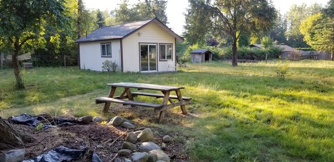 Building Photo - 13019 200th St E Unit B