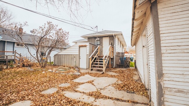 Photo - 725 N 10th Ave Unit A