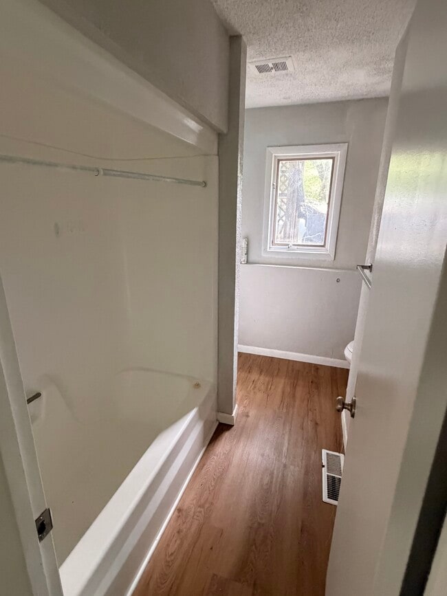Photo - 1206 Tree Top Ln