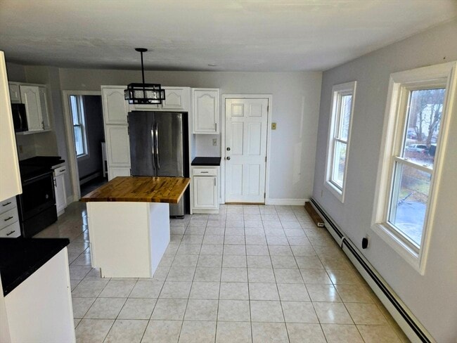 Photo - 76 Plain St Unit 2