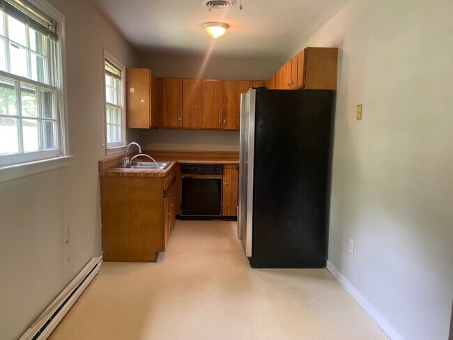 Photo - Spacious 3 BD, 1.5 BA Rancher off Brook Road Available in July