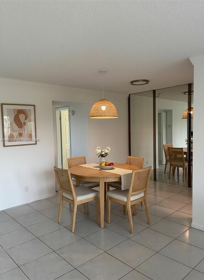 Photo - 1425 Arthur St Unit 403A