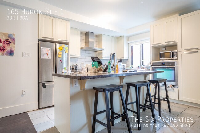 Photo - U of T Three Bedroom Unit 1