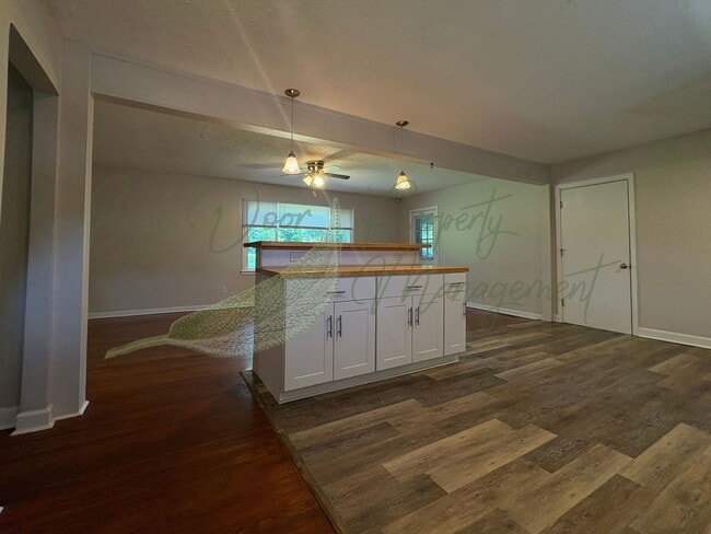 Photo - SINLGE FAMILY HOME IN RAYTOWN!!!