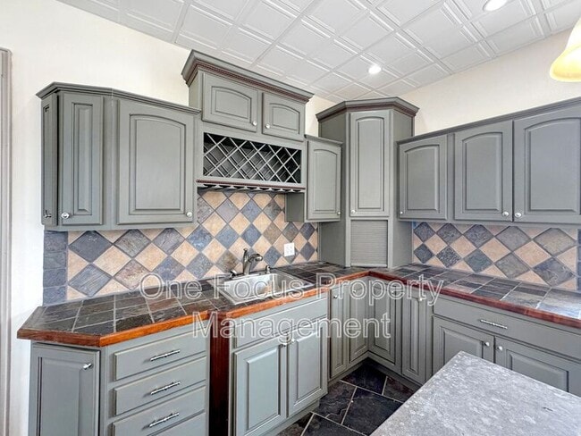 Photo - 144 Bloom St Unit #101