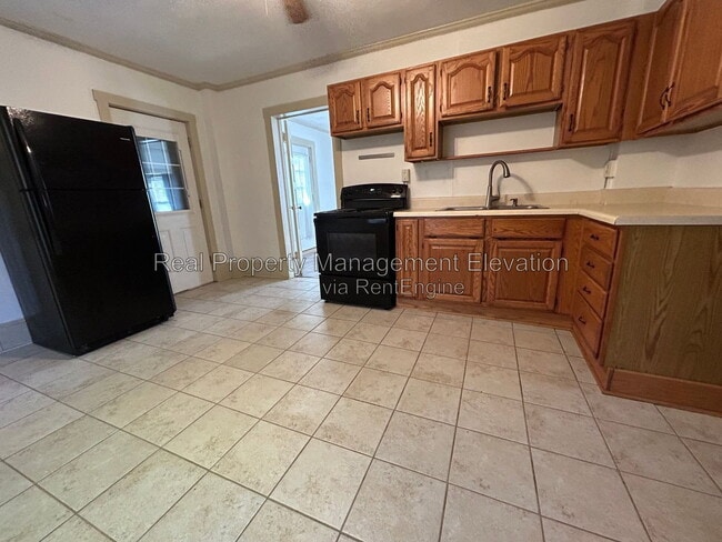 Photo - 275 Gore Rd
