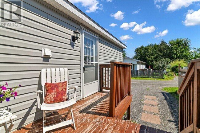 Photo - 3535 St Joseph Blvd
