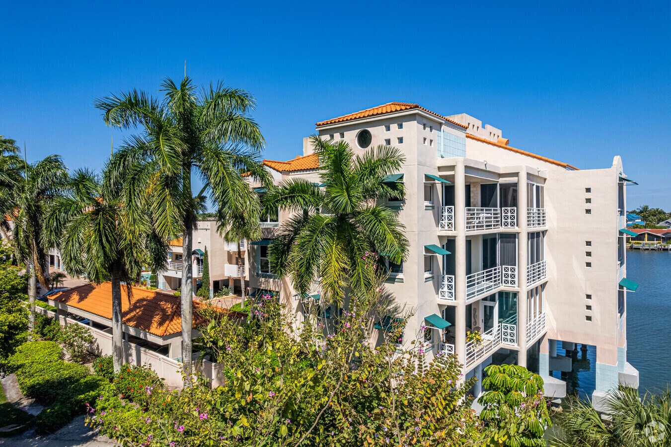 Photo - Tropics on Venetian Bay