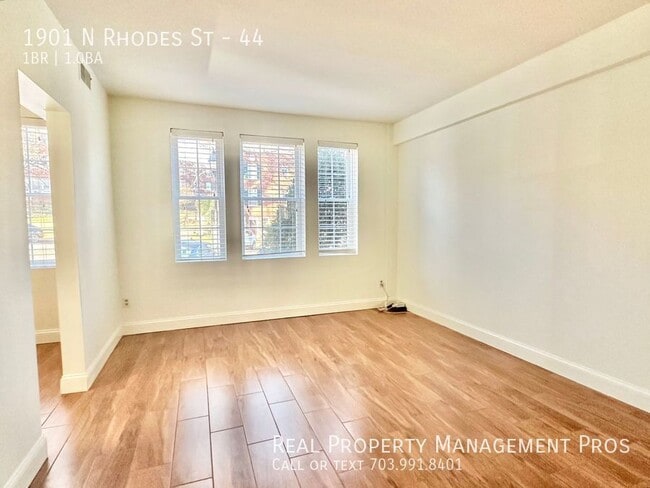 Photo - 1901 N Rhodes St Unidad 44