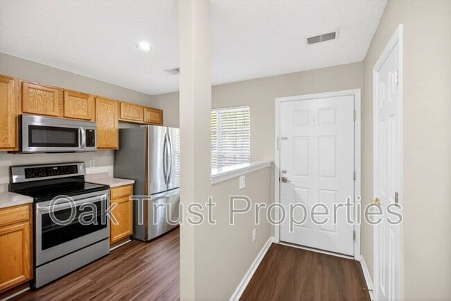 Photo - 1001 Elm Hall Cir