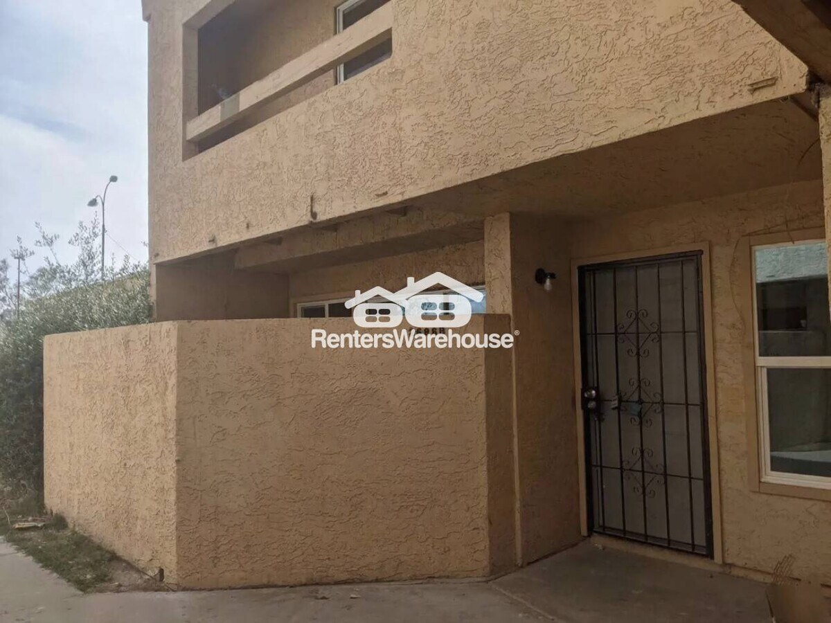 Photo - 2686 N 43rd Ave Unidad 28B