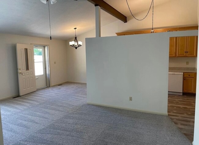 Photo - 8657 S Akins Rd