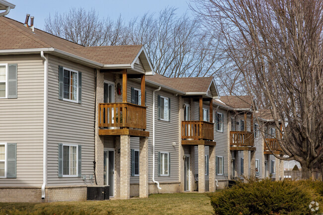 Building Photo - Sheridan Mews Apartments