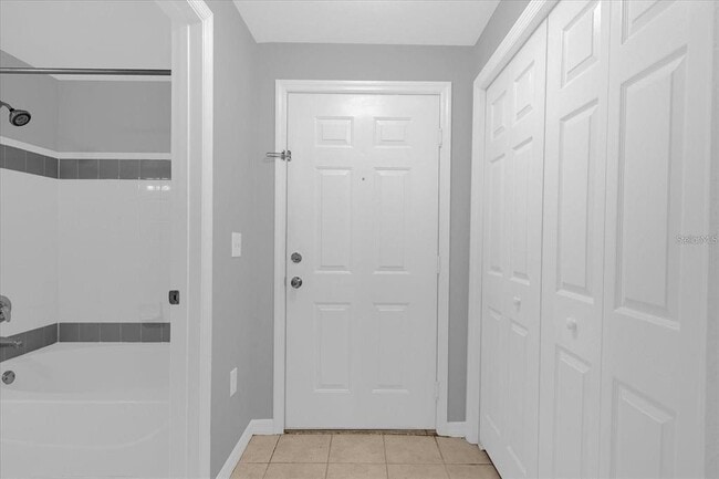 Photo - 3250 Corona Village Way Unidad 102