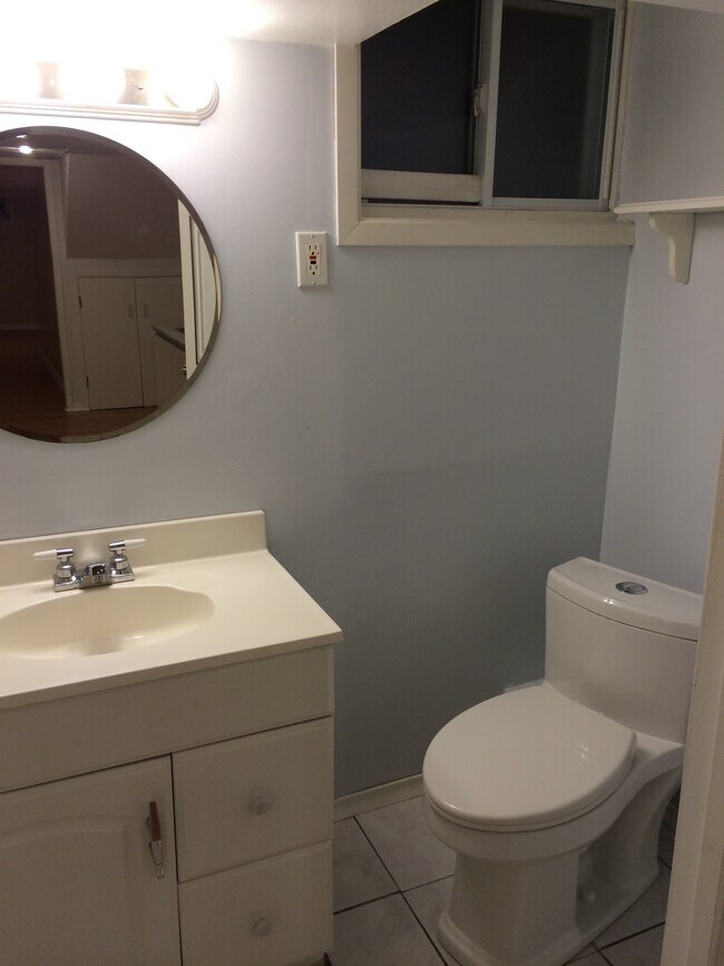 Photo - SPACIOUS 1 BED + 1 BATH BASEMENT APARTMENT... Unit Basement Apartment