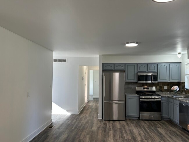 Photo - 12757 De Cook Dr