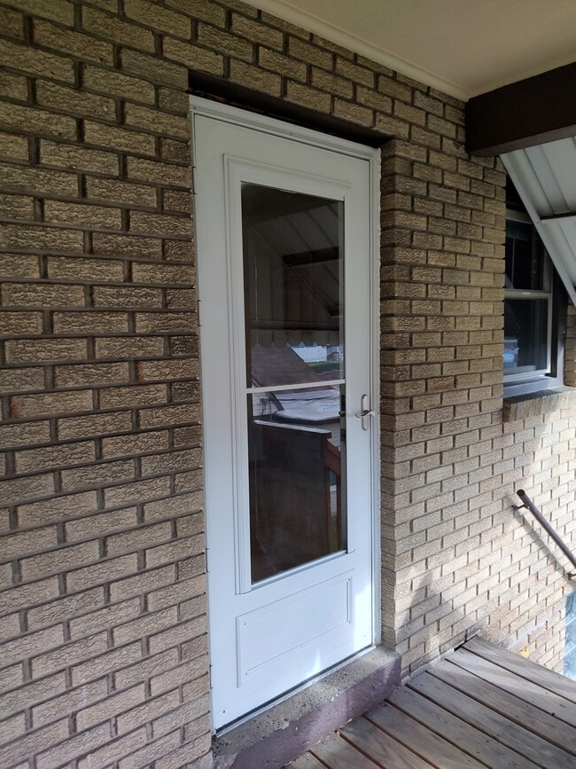 Building Photo - 537 Sewickley St Unit #2 Rear