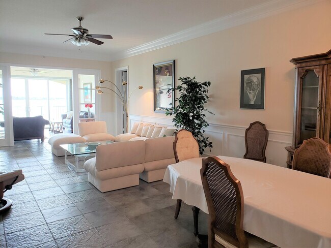 Photo - 20 Harbour Isle Dr W Unit 305