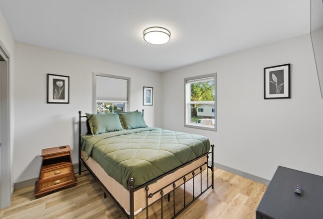 203 3rd St SE Unit 2B