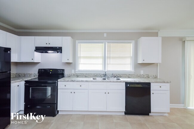 Photo - 1175 Milstead Ave NE