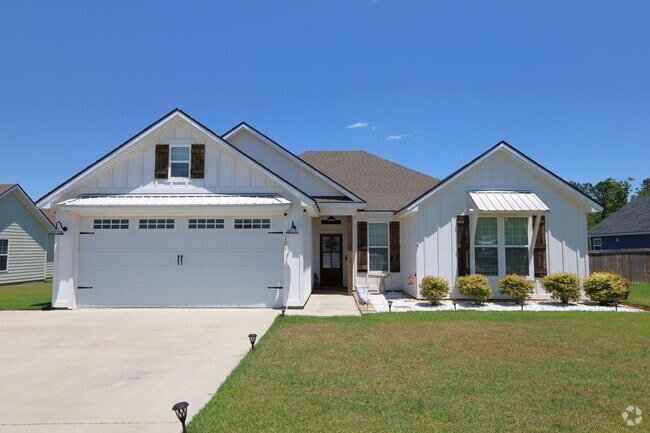 Building Photo - 121 Floyd Mcneal Dr Rental