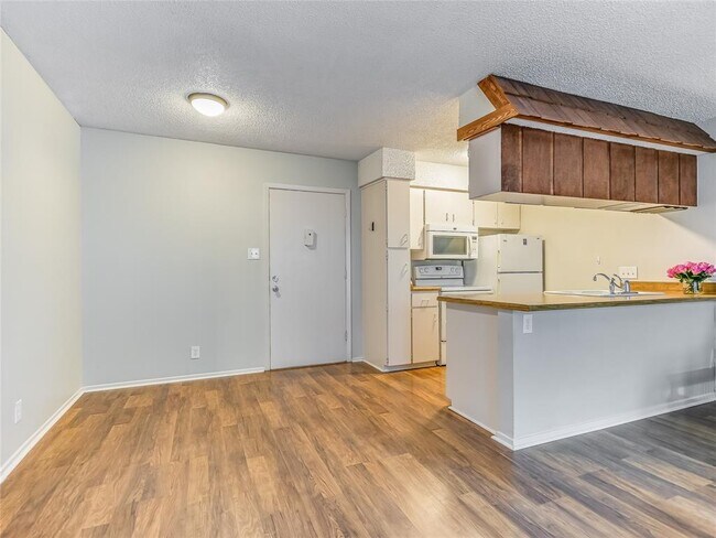 Photo - 910 Duncan Ln Unit 31