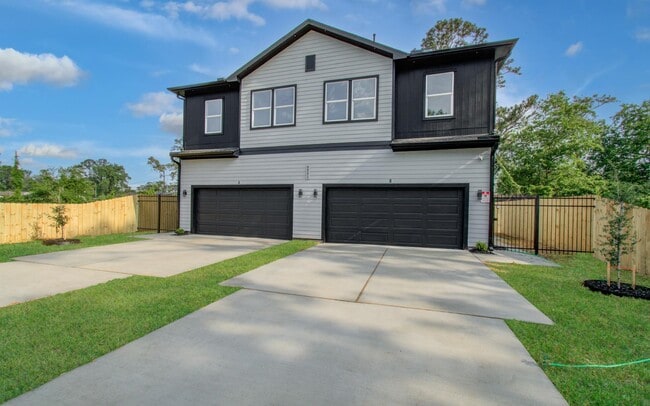 Photo - 6531 Rosemary Ln