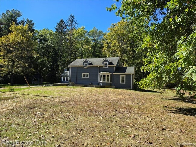 Photo - 249 W Buell Rd
